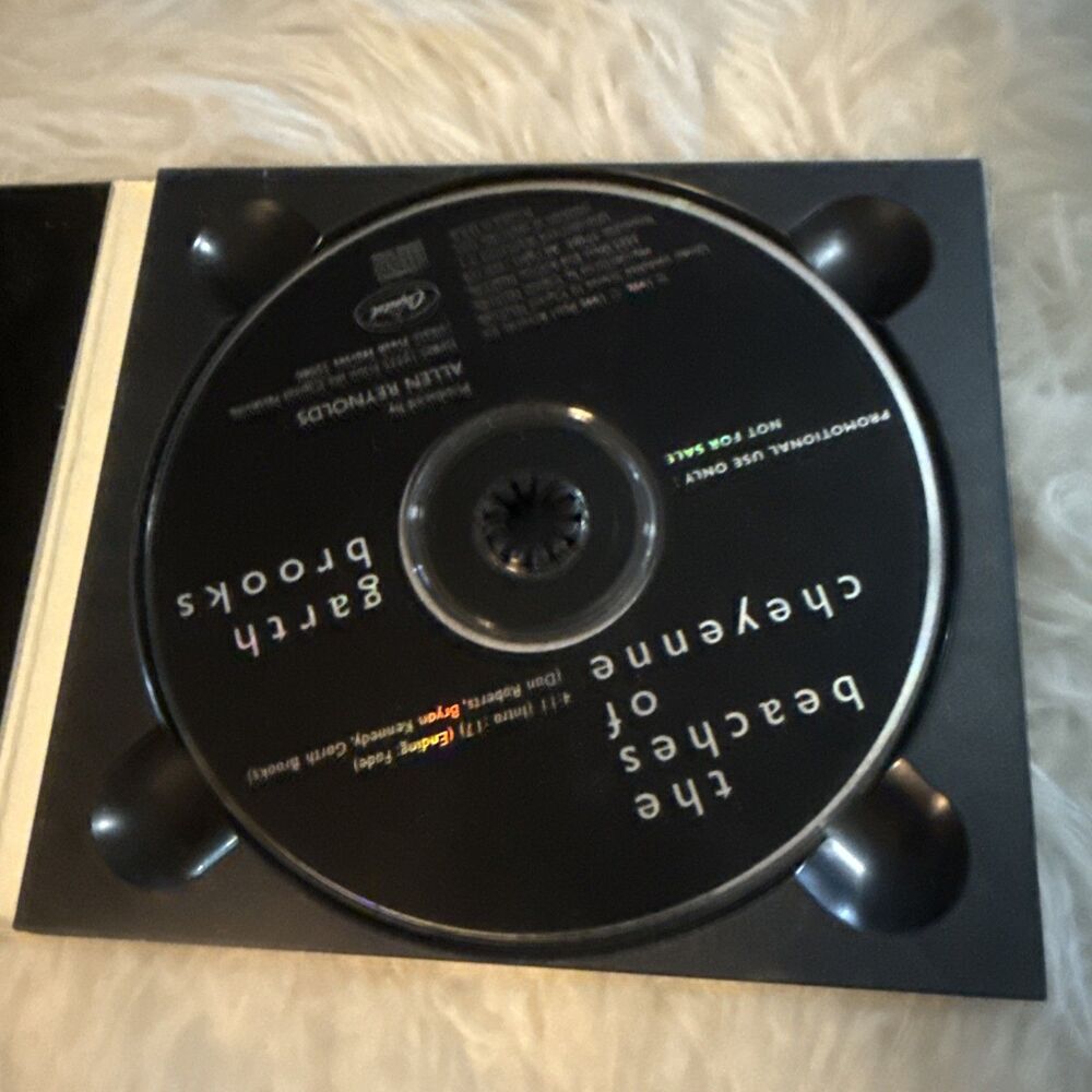 Garth Brook The Beaches Of Cheyenne Promotional Single - Picture 3 of 4